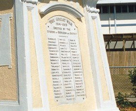 Beenleigh War Memorial - Hobart Tourism 2