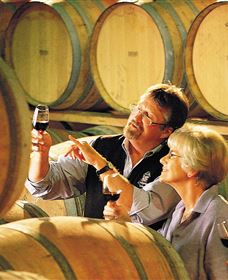 Food, Wine And Farmers Gate Journey On The Legendary Pacific Coast - Hobart Tourism 3