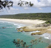 Main Beach North Stradbroke Island - Hobart Tourism
