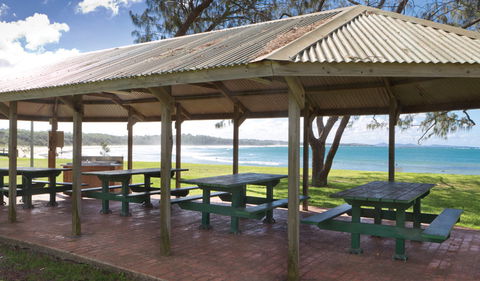 Woolgoolga Beach And Headland - Tourism TAS 2