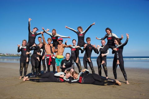 Surf Camp Australia - Hobart Tourism 9