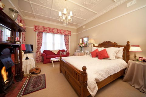 Melba House Bed And Breakfast - Tourism TAS 2