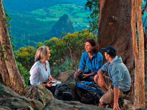 International Park Tours Walking Holidays - Tourism TAS 2