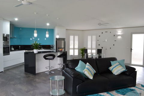Greenwood Park Estate - Hobart Tourism 1