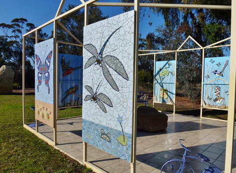 David Mahony Art Gallery & Sculpture Park - Tourism TAS 3