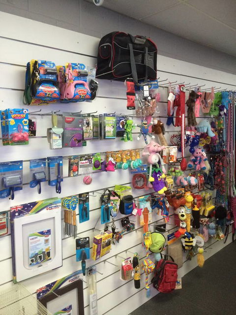 Nambour Pet Shop - Tourism TAS 3