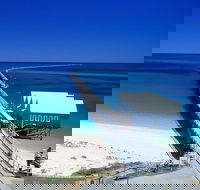 Full-Day Busselton Jetty Train Ride  Dophin Discovery - Hobart Tourism