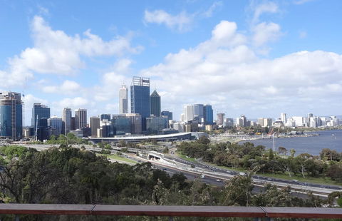 Perth Hop-On Hop-Off Bus Tour - Tourism TAS 7