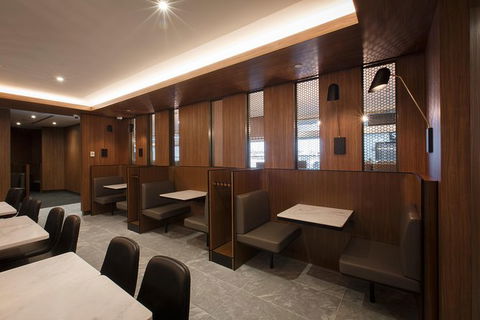 Melbourne Airport Plaza Premium Lounge - Hobart Tourism 8