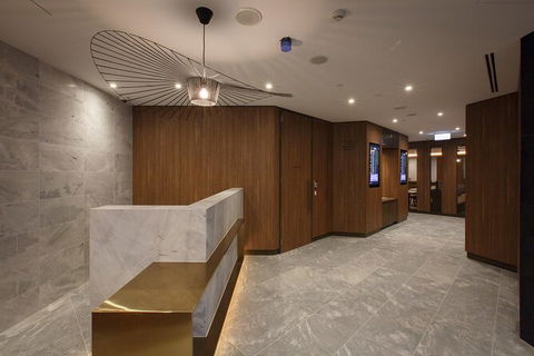 Melbourne Airport Plaza Premium Lounge - Hobart Tourism 3