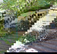 Barossa Valley Wineries Tour with Tastings and Lunch from Adelaide - Tourism TAS