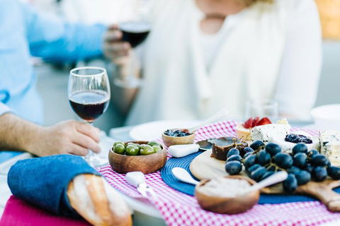 Adelaide 2-hour BBQ Boat Hire For 2 People - Tourism TAS 1