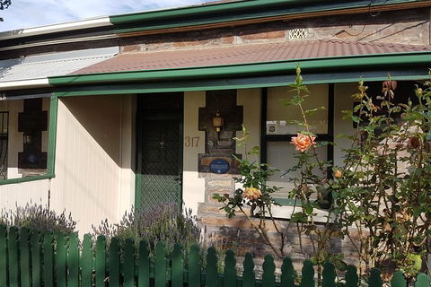 Adelaide Walking Tour: East End Escapade - Tourism TAS 4