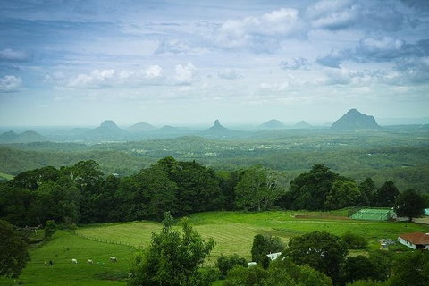 Sunshine Coast Hinterland And Noosa Day Trip From Brisbane Including Eumundi Markets And Ginger Factory - Tourism TAS 1