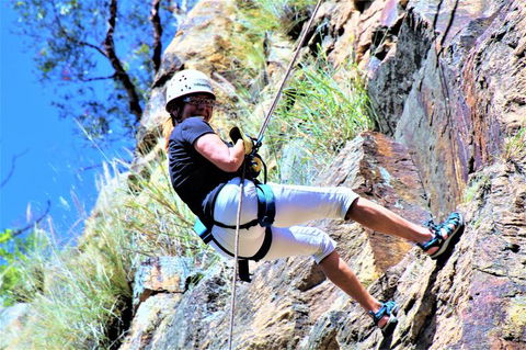 Abseiling The Kangaroo Point Cliffs In Brisbane - Tourism TAS 3