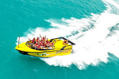 Airlie Beach Jet Boat Thrill Ride - Tourism TAS 12