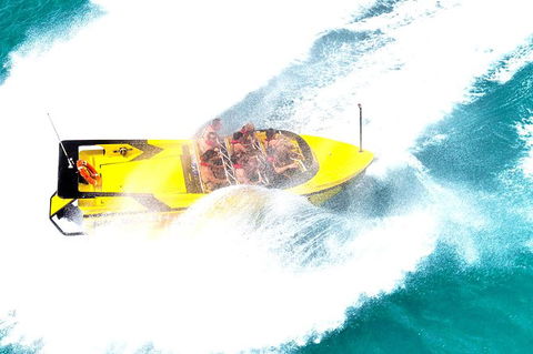 Airlie Beach Jet Boat Thrill Ride - Tourism TAS 9