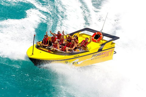 Airlie Beach Jet Boat Thrill Ride - Tourism TAS 11