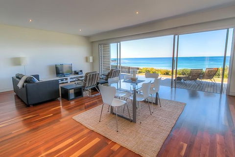 10-Day Surf Adventure From Brisbane To Sydney Including Coffs Harbour, Byron Bay And Gold Coast - Hobart Tourism 1