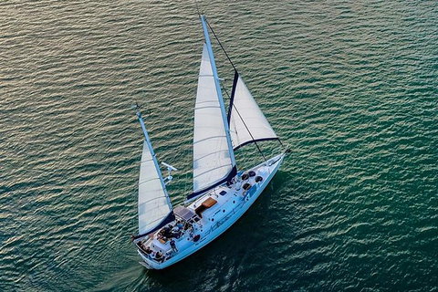 Full-Day Adventure Sailing Experience: Circumnavigate Magnetic Island - Tourism TAS 1