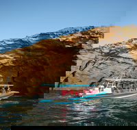 Hunter Coastal Adventure Tour by Boat from Newcastle - Hobart Tourism