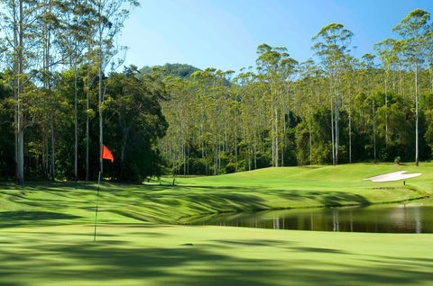 Bonville Golf Resort - Hobart Tourism 1