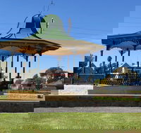 Davies Square Wallaroo - Tourism TAS