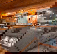 Gumnut Hideaway Gallery - Tourism TAS