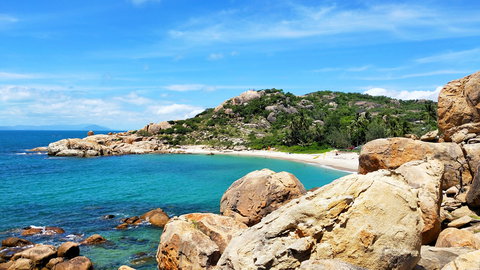 Horseshoe Bay - Bowen - Tourism TAS 1