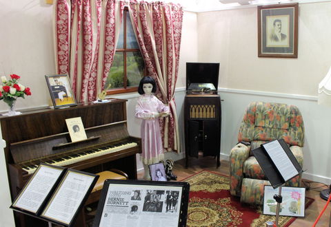 Australian Country Music Hall Of Fame - Hobart Tourism 1