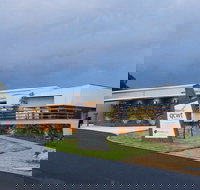 Varias Restaurant and Function Centre at the Queensland College of Wine Tourism - Tourism TAS