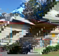 Brooweena War Memorial - Tourism TAS