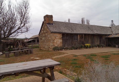 Early Settlers Hut - Tourism TAS 0