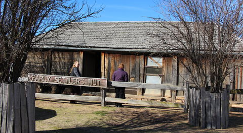 Early Settlers Hut - Tourism TAS 1