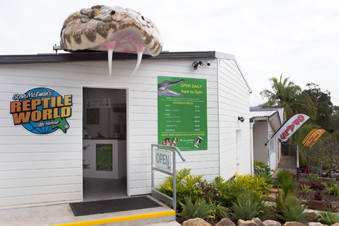 Steve McEwan's Reptile World - Hobart Tourism 0