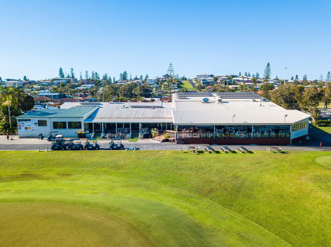 Yamba Golf And Country Club - Hobart Tourism 0