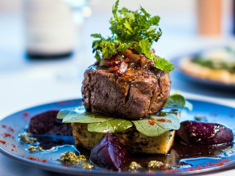 Yamba Golf And Country Club - Hobart Tourism 1