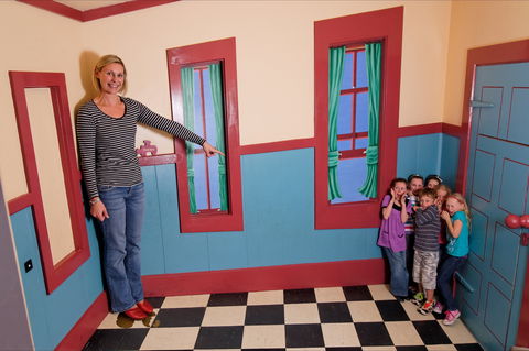 A Maze'N Things - Tourism TAS 1