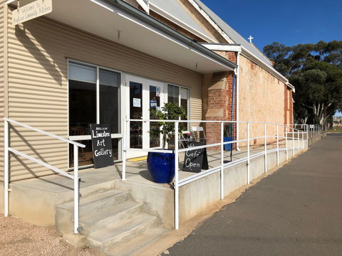 Anglican Community Cafe, Limestone Art Gallery & Cornish Garden - Tourism TAS 1