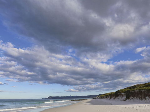 Friendly Beaches - Hobart Tourism 0