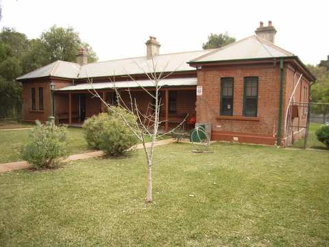 Museum Under The Bridge - Hobart Tourism 0