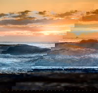 Guillotines Surf Break - Hobart Tourism