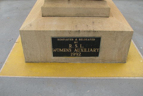 Soldier Statue Memorial, Chinchilla - Tourism TAS 1