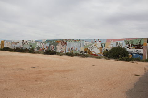 Berri Community Mural - Hobart Tourism 0