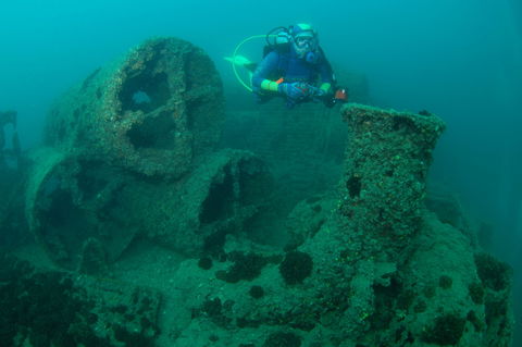 Cochrane Artificial Reef Dive Site - Tourism TAS 1