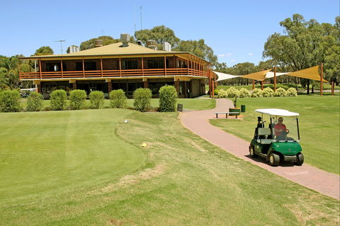 Coomealla Golf Club - Hobart Tourism 0