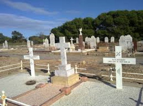Historic Clan Ranald Shipwreck Graves - Hobart Tourism 0