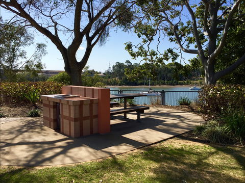 Riverside Parklands And Playground - Tourism TAS 2