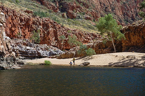 West MacDonnell Ranges - Hobart Tourism 0