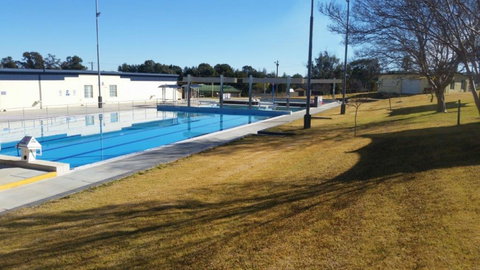 Canowindra Swimming Pool - Hobart Tourism 0